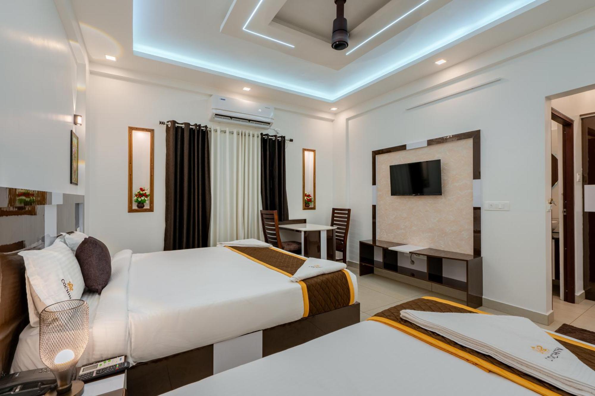 Cochin Airport Hotel Kochi エクステリア 写真