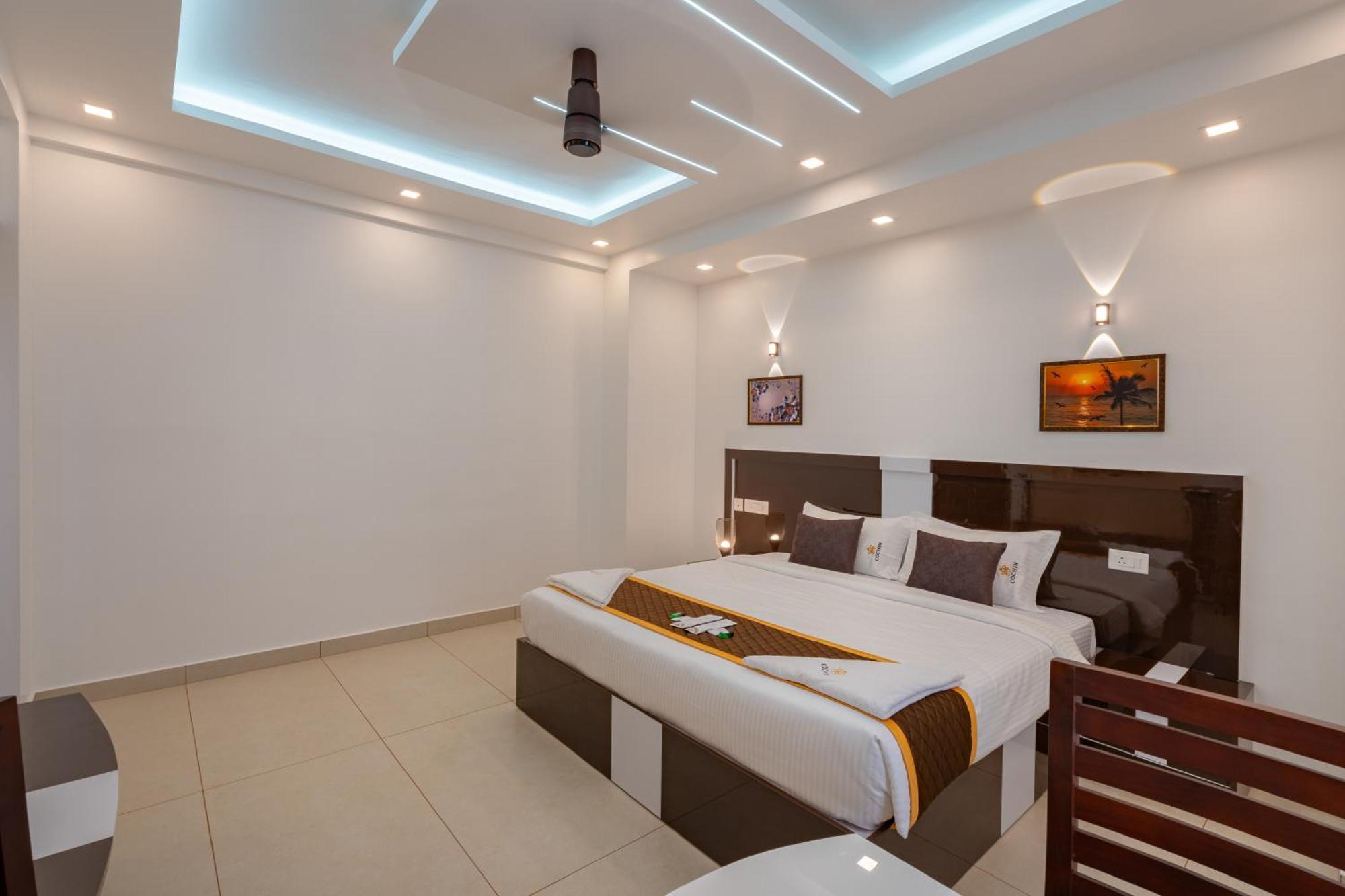 Cochin Airport Hotel Kochi エクステリア 写真