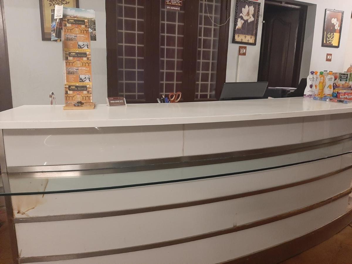 Cochin Airport Hotel Kochi エクステリア 写真