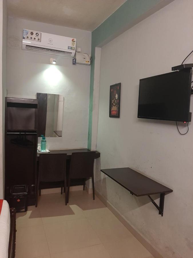 Cochin Airport Hotel Kochi エクステリア 写真